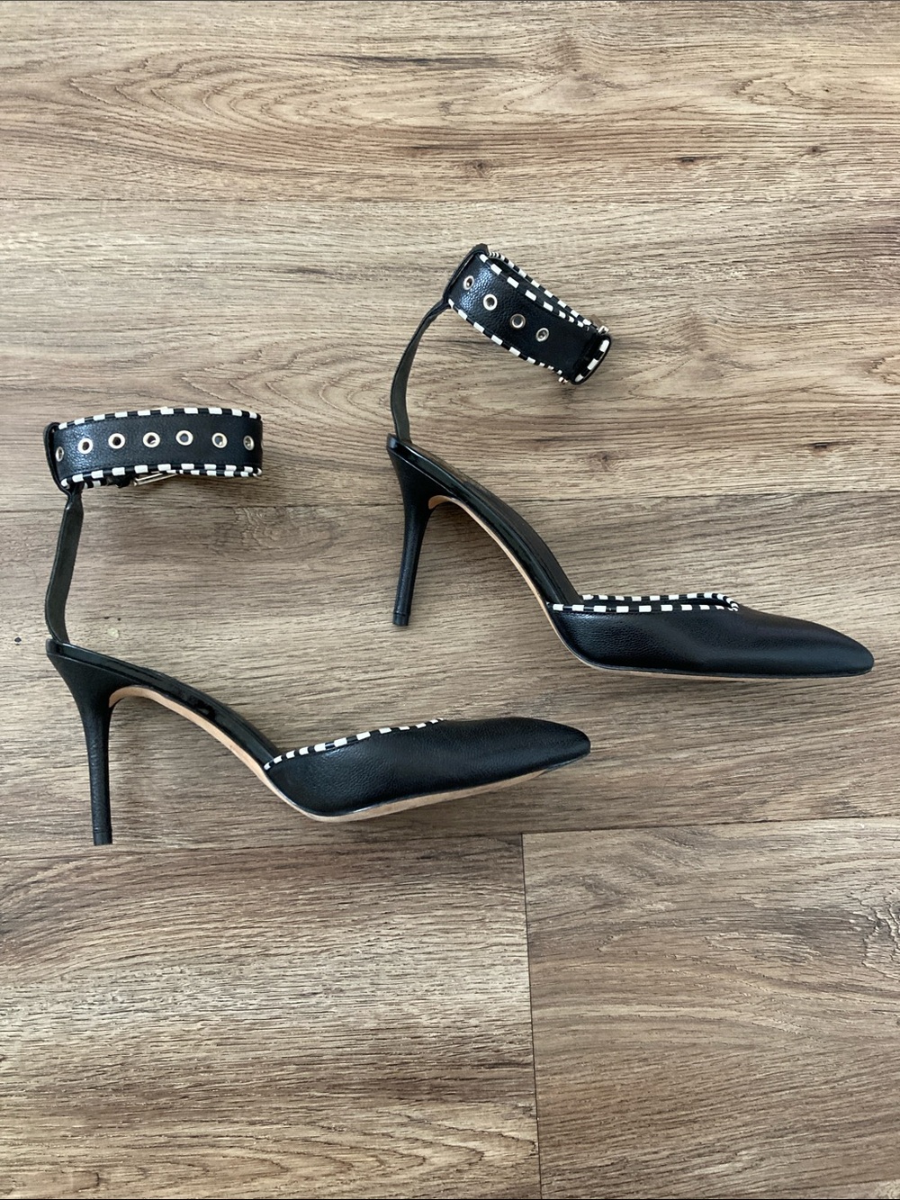 Brian Atwood Elegant Black Ankle-Strap Pointed-Toe Heels Sz 9.5